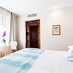玛格丽特别墅酒店 4*